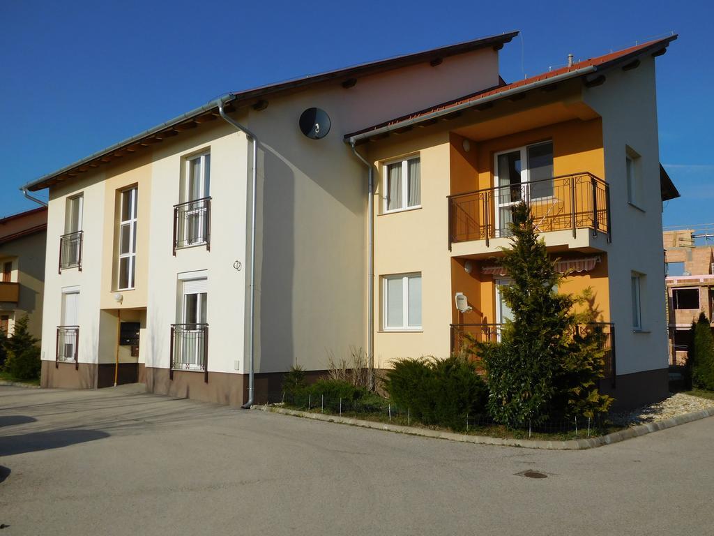 Jade Apartment Hegykő Dış mekan fotoğraf